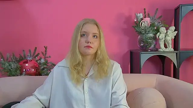 EmilyEvanse from StripChat