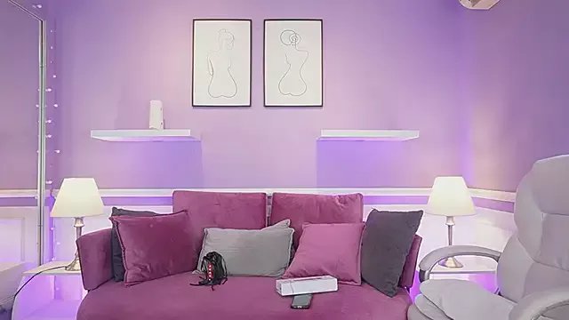 Emma_Walkerr_ from StripChat