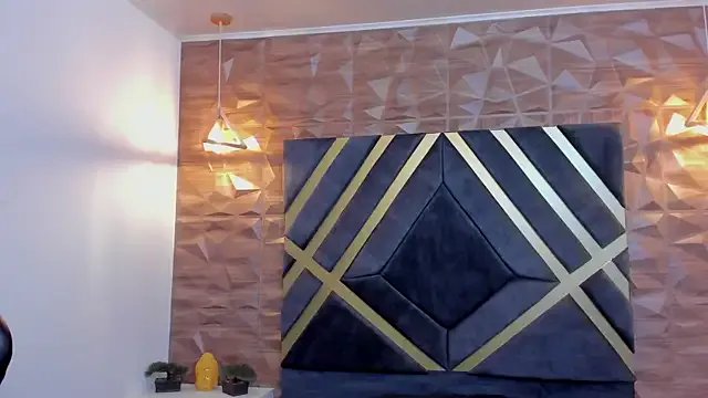 Emmaa_white_ from StripChat