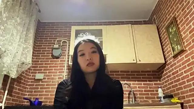 EmmaLeexth from StripChat