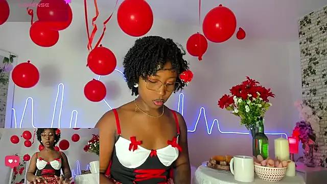 EmmaSanzz_ from StripChat