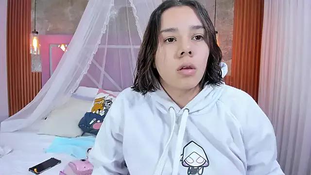 EmmaSulivan from StripChat