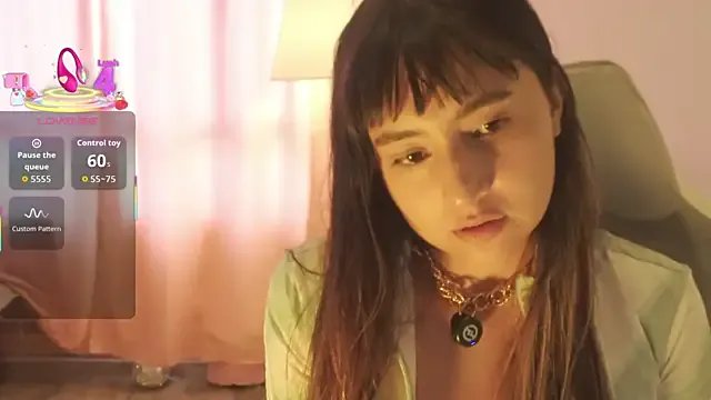 EmmitaGarcia from StripChat