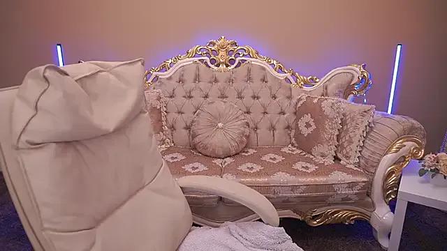 EmmyCharmm from StripChat