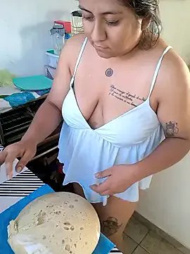 EmpaticBolillo from StripChat