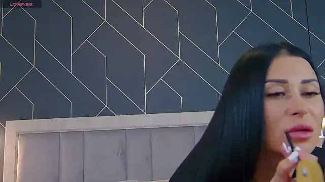 EmyLaveau from StripChat