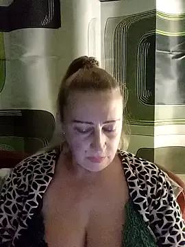 Esenia505 from StripChat