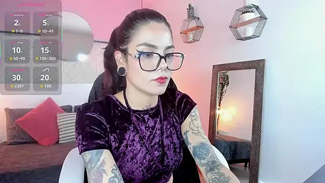 Esmeralda_CO from StripChat