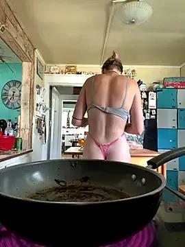 Esteem369 from StripChat