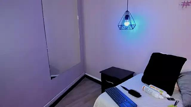 EstefaniaVelez_ from StripChat