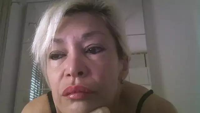 EvaaMina from StripChat is Freechat