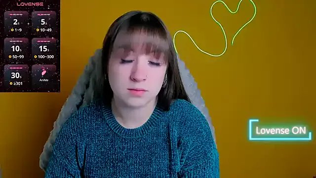 Evelina_GG from StripChat