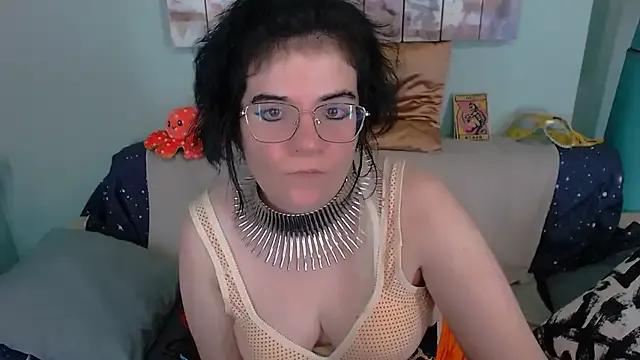 EverlyRays from StripChat