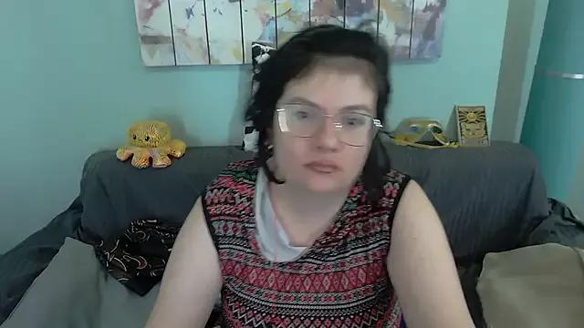 EverlyRays from StripChat