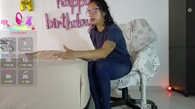 fantasty_nylon from StripChat