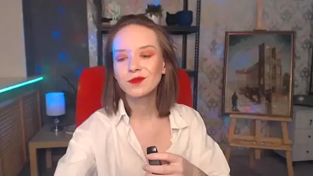 FascinatingEyess from StripChat