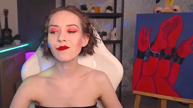 FascinatingEyess from StripChat