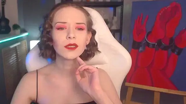 FascinatingEyess from StripChat