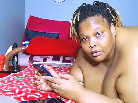 fatafricanqueen from StripChat
