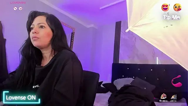 FelinaJohnson from StripChat