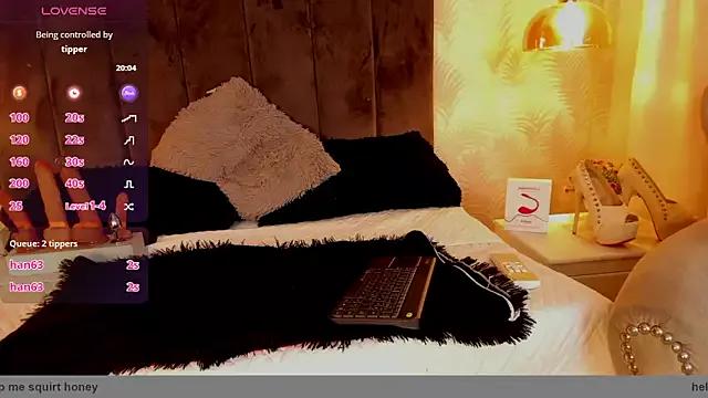 Foxx__Tatto_ from StripChat