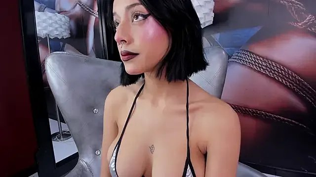 foxy_monserrat from StripChat