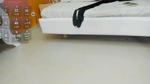 FOXYRIVER_ from StripChat