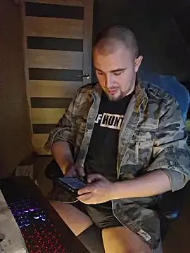 Foxyshaved from StripChat