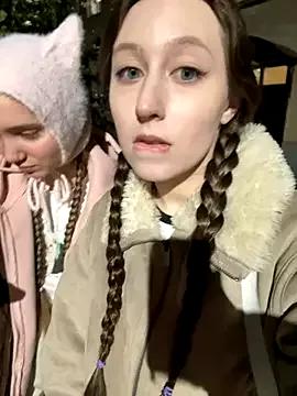 FroggyAnna from StripChat is Freechat