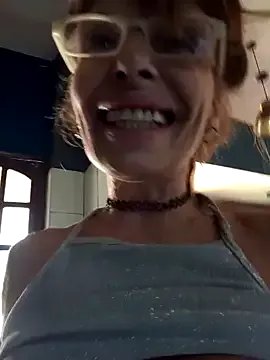 FrozenWaffle from StripChat