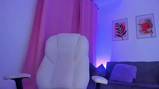 gaaby_foxx from StripChat