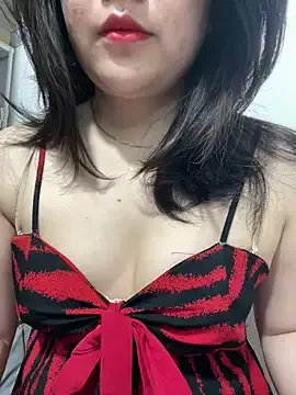 Gia_gia68 from StripChat