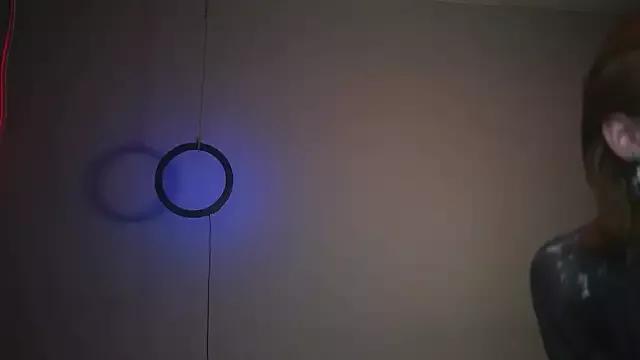 Naked Room ginger_hugs 