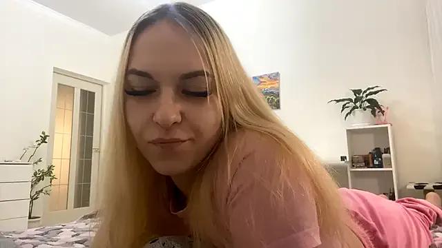 GingerMikos from StripChat