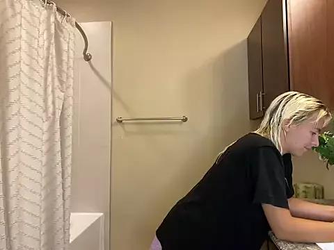 Naked Room girlfriendmissy 