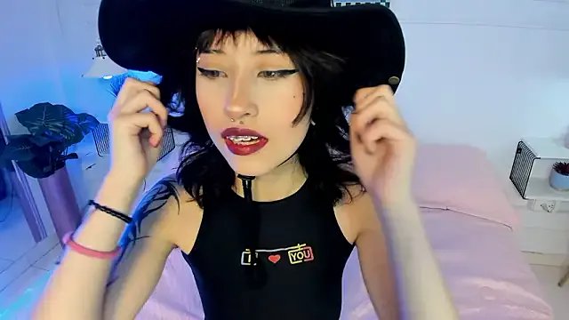  Hannahpage chat room