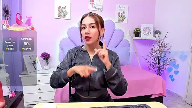 HannaPretthy from StripChat is Freechat