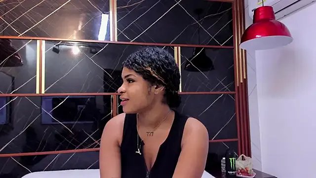 HannyThompson from StripChat