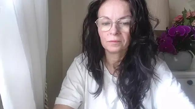 HelenLuxx from StripChat