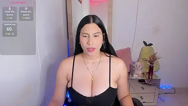 Hellensexy from StripChat