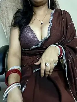 Hey_Jully from StripChat