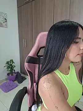 heyshaa from StripChat