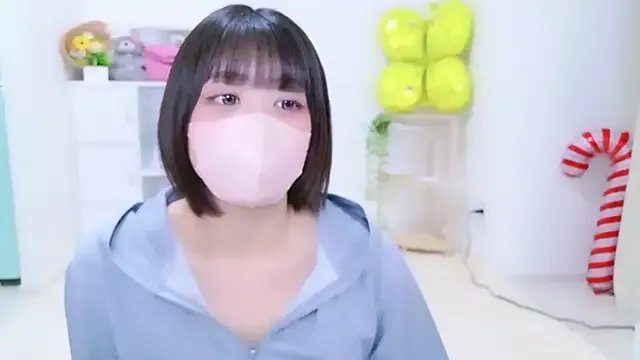 Hinata_Sun from StripChat