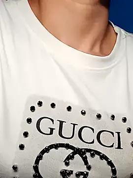 Hinna_x from StripChat