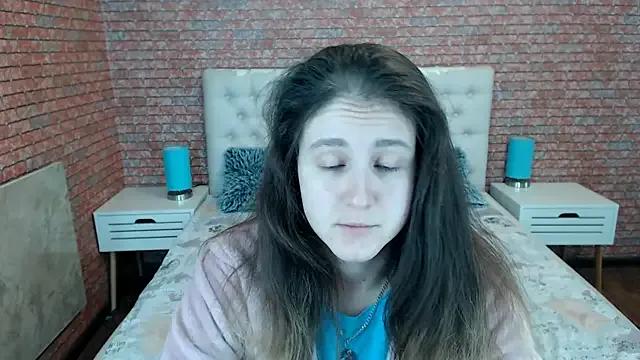 Holliy_Cooper from StripChat