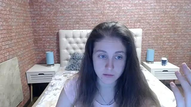 Holliy_Cooper from StripChat