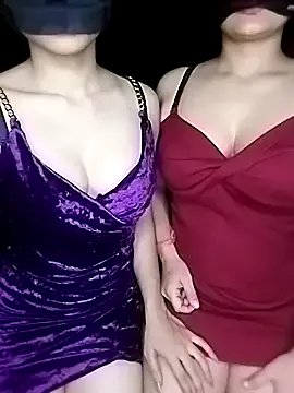 Hottybabes2025 from StripChat