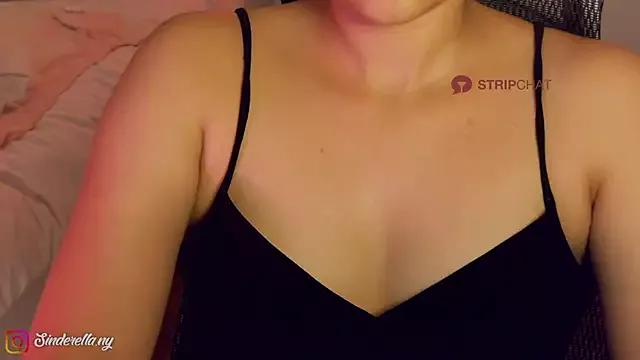 i-scream from StripChat is Private