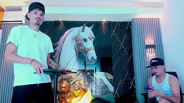 Naked Room Iam_Steven 