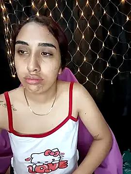 Ifeelverywet_andhot from StripChat